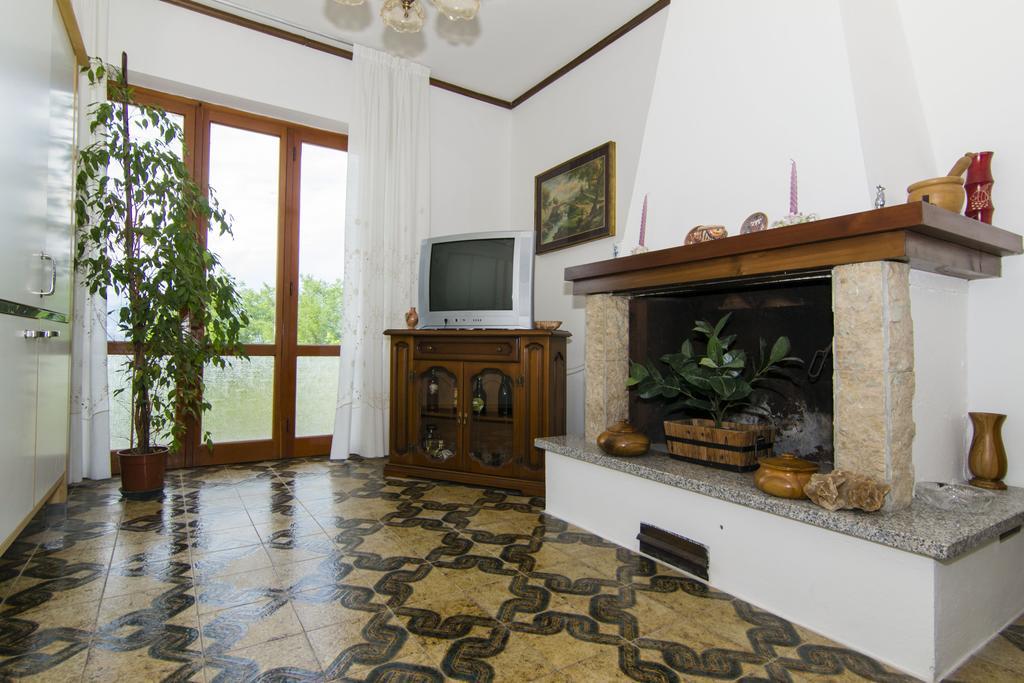 Ca' Rinaldi F Hotel Aulla Buitenkant foto